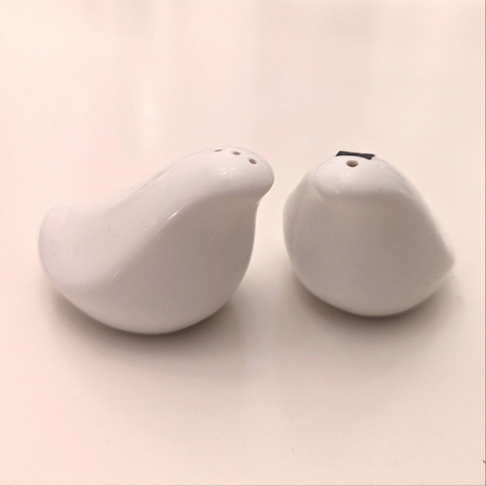 Gift Set Salt and Pepper Shakers